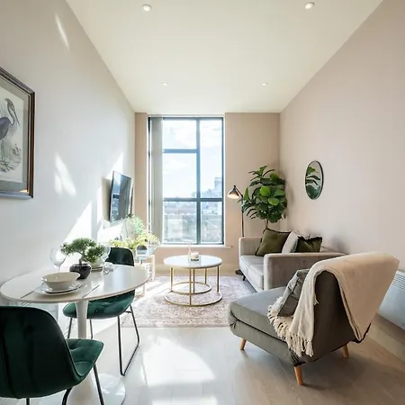 Apartment Contemporary 1-bedroom Apartment, Includes Sofa Bed Leeds (West Yorkshire)