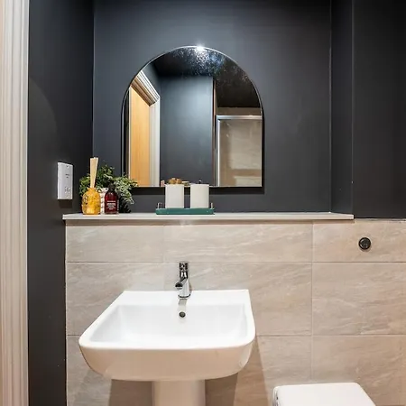 Διαμέρισμα Contemporary 1-bedroom With Sofa Bed